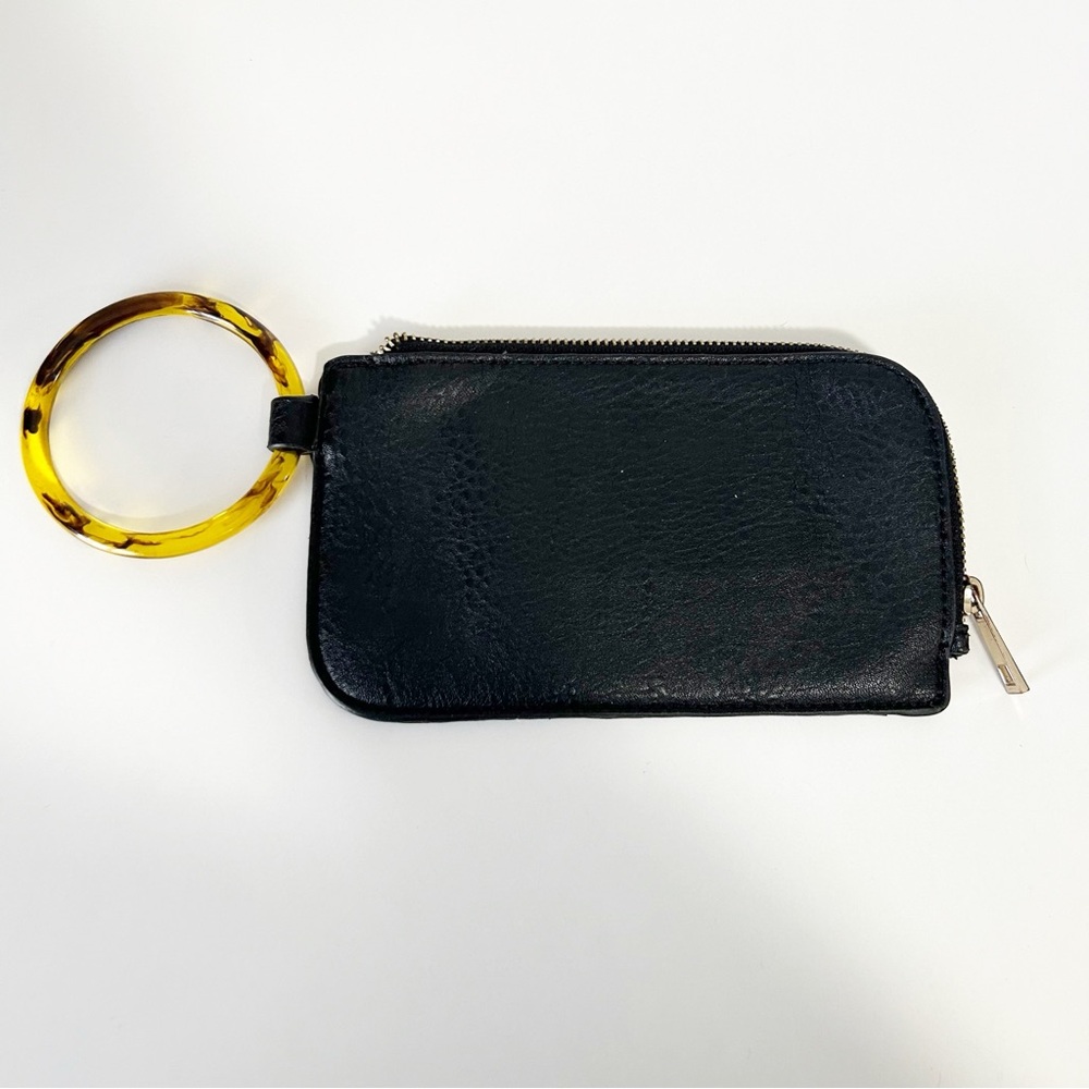 BP. Wristlet